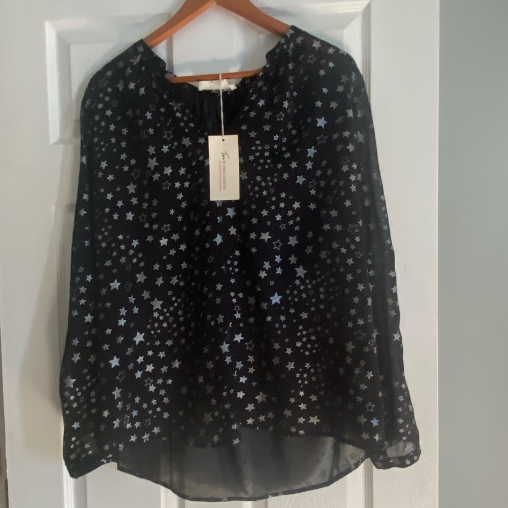 Tura by Vince Camuto see there shirt w/stars